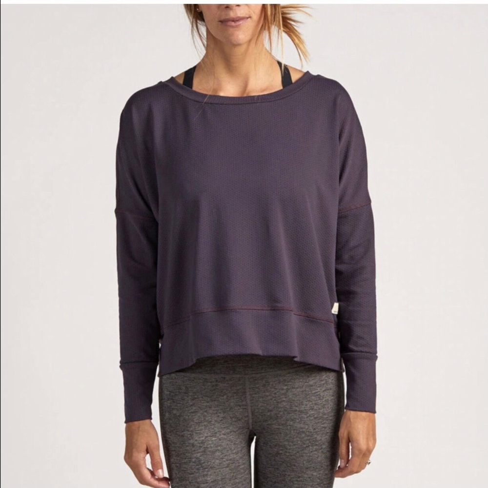 Vuori Nova Performance Sweatshirt. Eggplant. Small.